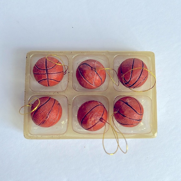 Vintage Mini Basketball Ball Ornaments Set of 6 - Picture 4 of 4